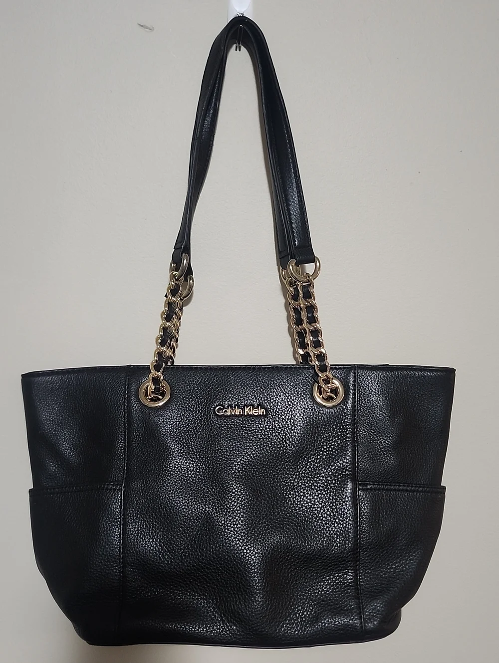 EUC Calvin Klein Black Pebbled Leather Tote Gold Chain Strap Whimsigoth Designer